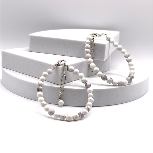 Genuine Natural Howlite Bracelet - Picture 9 of 13